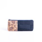 Kosmetiktasche Stiftemäppchen aus Korkstoff dunkelblau und Natur Paisley Muster Vorderansicht