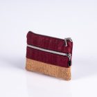 Mini - Geldbörse Weinrot - Natur. Schöne Korktasche in Weinrot und Natur. Seitenansicht.