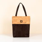 Tote Bag Nika in Kork natur und braun. Handgefertigte Tasche von Q. Linda Manufaktur Ansicht vorne