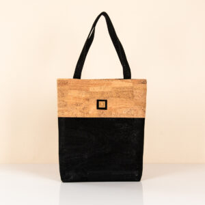 Tote Bag Nika in Kork natur und schwarz. Handgefertigte Tote Bag von Q. Linda Manufaktur Ansicht vorne